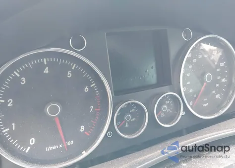 2006 Volkswagen Touareg V8 z USA, uszkodzony, nr VIN WVGZM77L86D020255